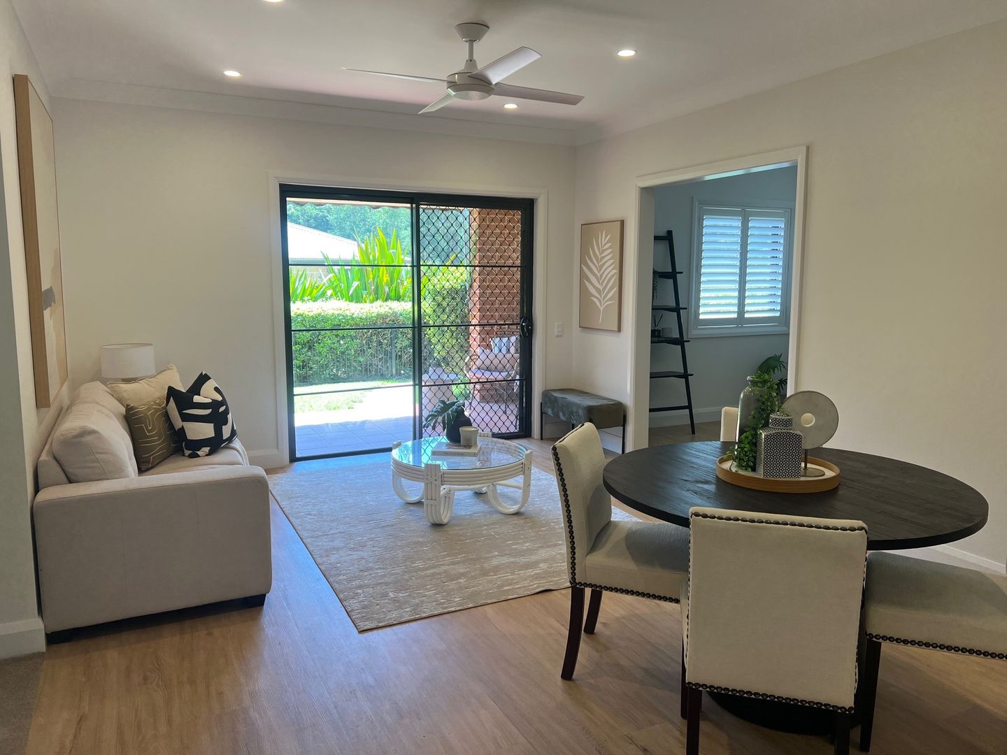 Apartment 1, 15 The Ridgeway, Lisarow