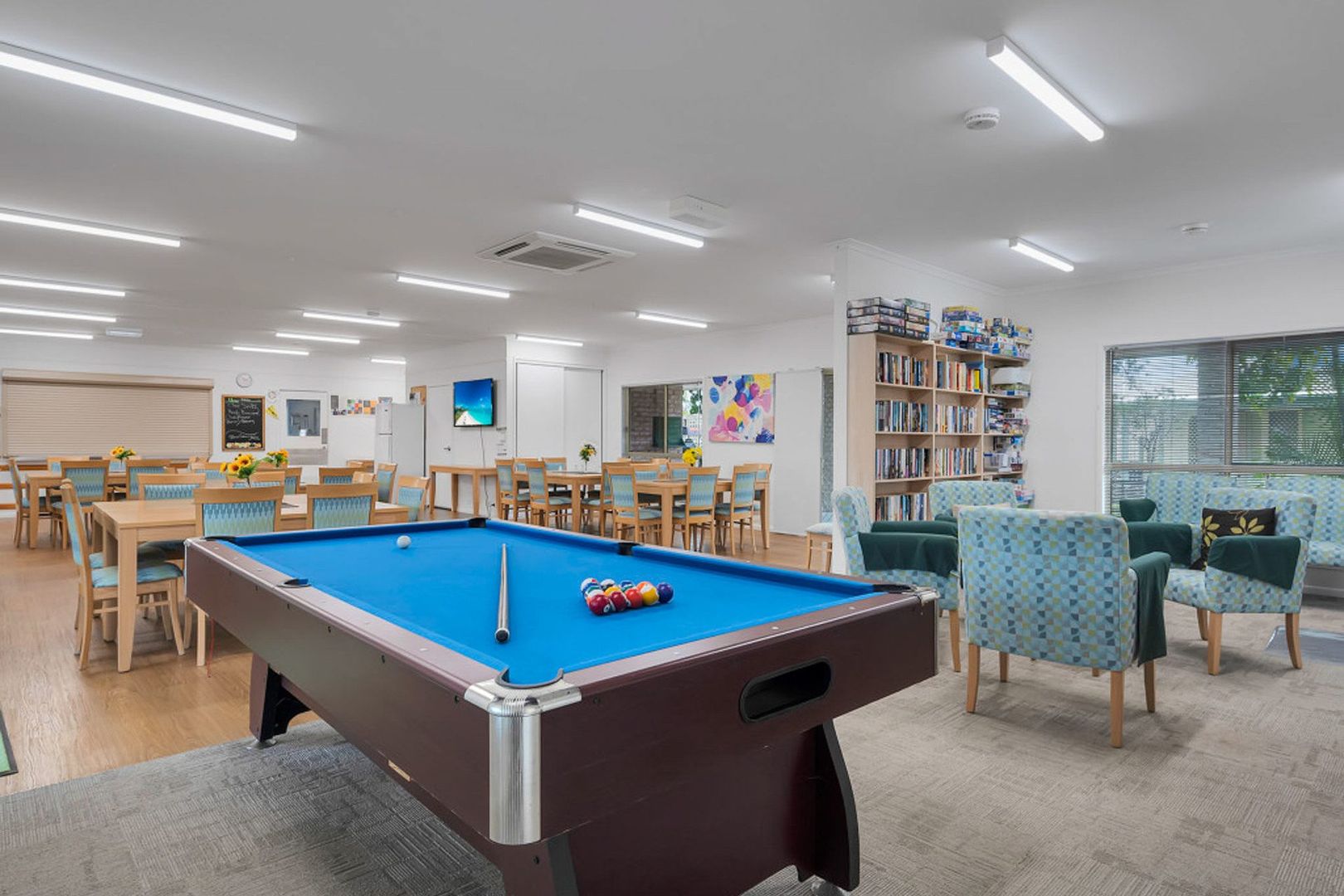 Independent Living  Unit with Kitchenette - Couples
Rent in a Seniors Living Community