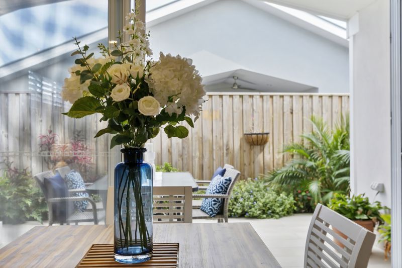 Effortless Living- Modern Charm and Tranquility