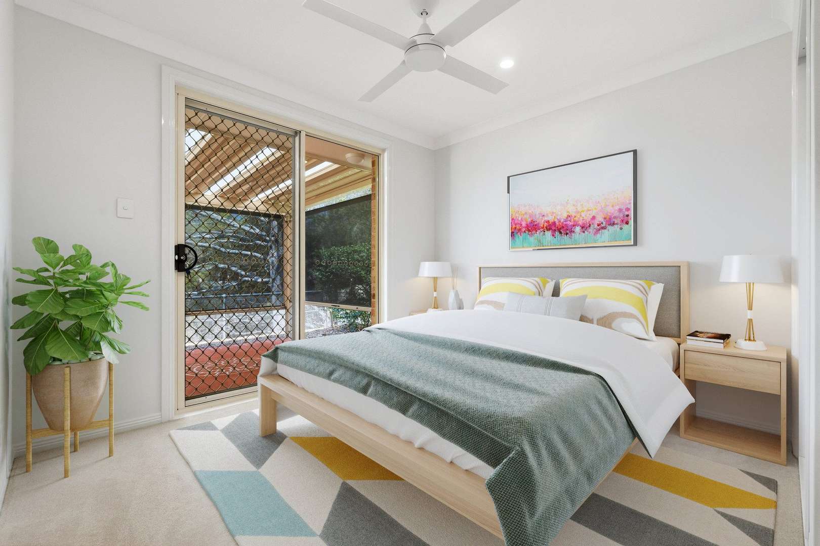 Stunning Villa Overlooking Parklands & Pond