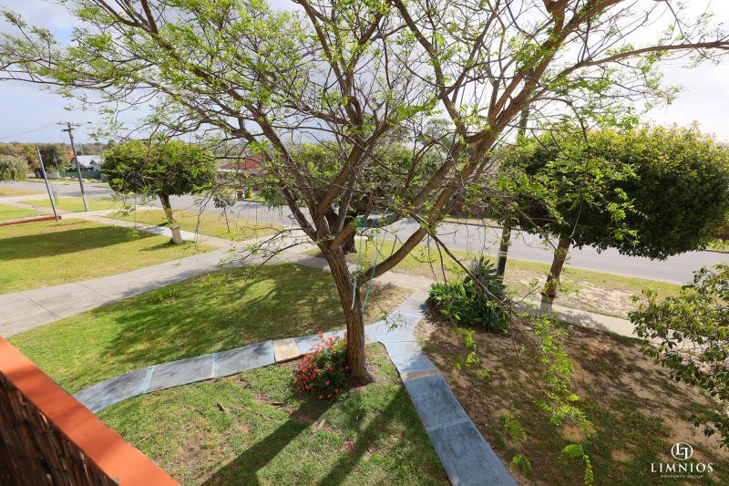 Super Spacious, Retro Classic!