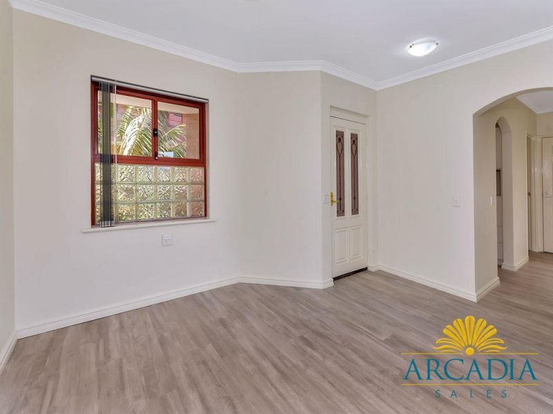 Arcadia Waters Bicton- Nothing to do, just move in.