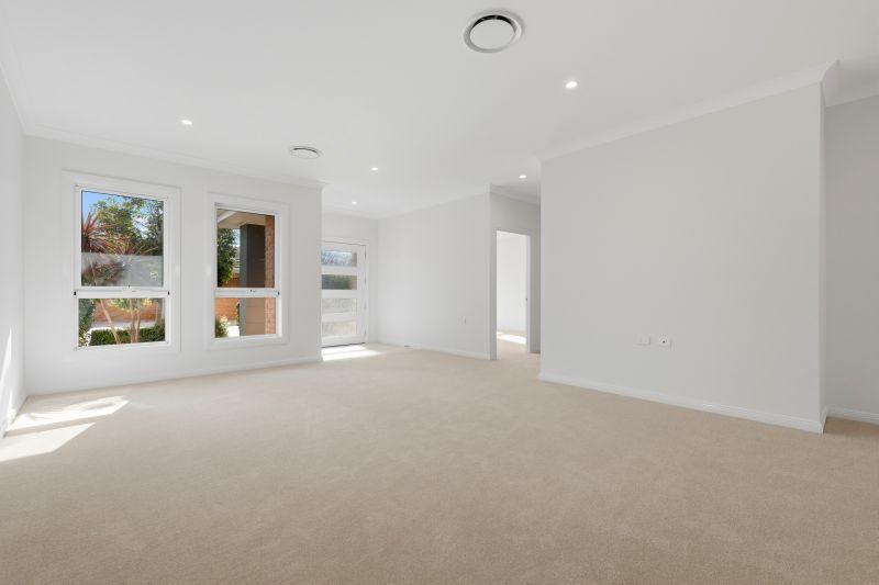Privately located villa with easy walk to all village facilities.