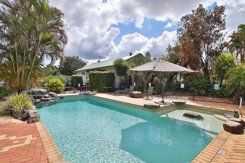 Great position in Charming Community.