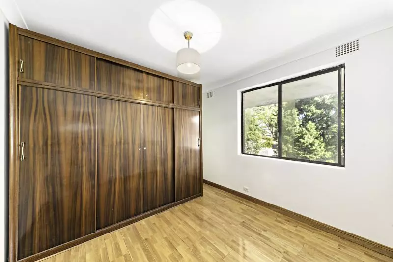 Under Contract  LOCATION, SIZE, ASPECT & FULL BRICK