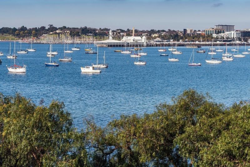 Write the next chapter of your story at Lakeside Lara & choose from our range of stunning home designs including the Gippsland.