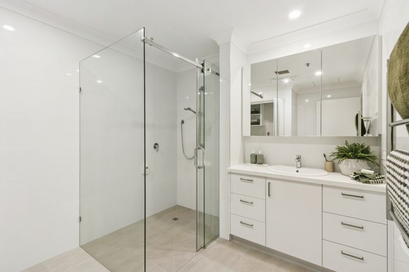 Stunning 2-bedroom apartment with balcony views