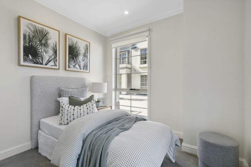 Spacious and bright two-bedroom apartment