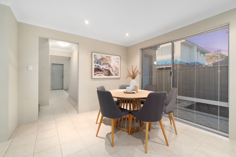 Beachside and Coastal Retreat Living!