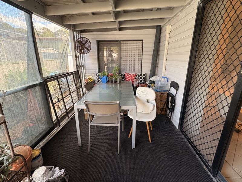 2 Bedroom, 1 Bathroom, 1 Carport.