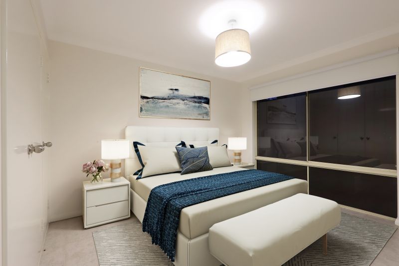 Street Front Home In Quiet Cul - De - Sac