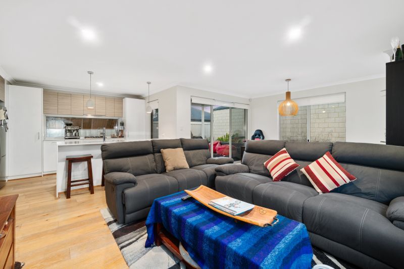 Effortless Living meets Coastal Charm!