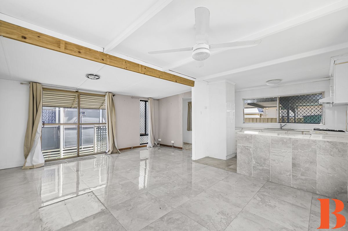 Magnificent Value ! Easy Care Site - Walk to Shopping and Bus - 50 metres to Swimming Pool