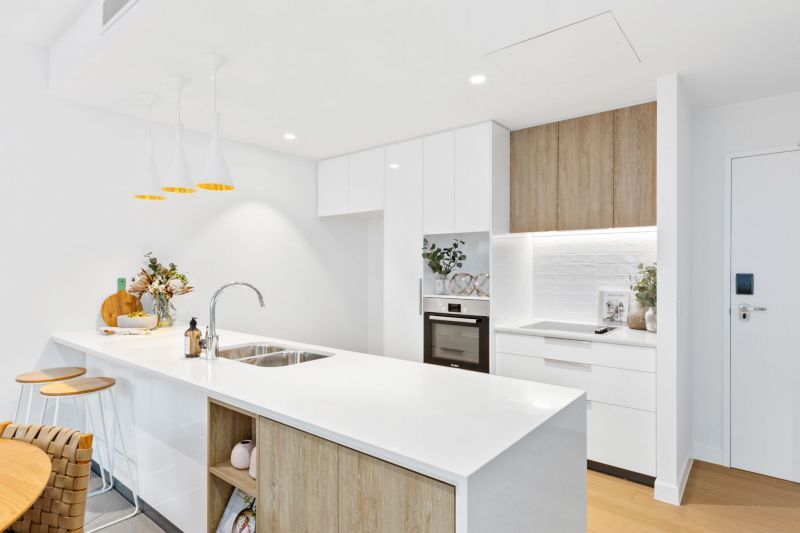 Spacious and bright two-bedroom apartment