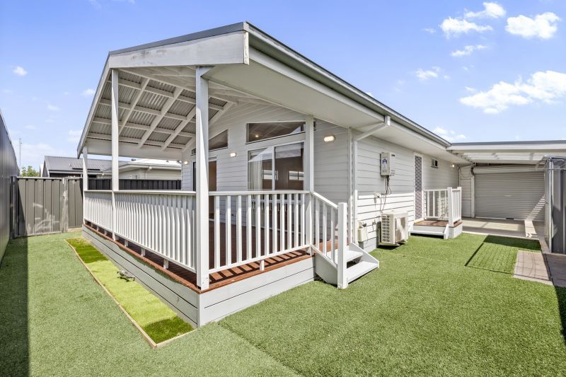 Beautifully Appointed 2 Bedroom Home + Study