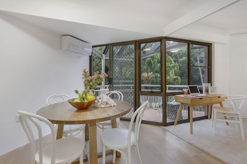 Cozy conveniently located one-bedroom apartment