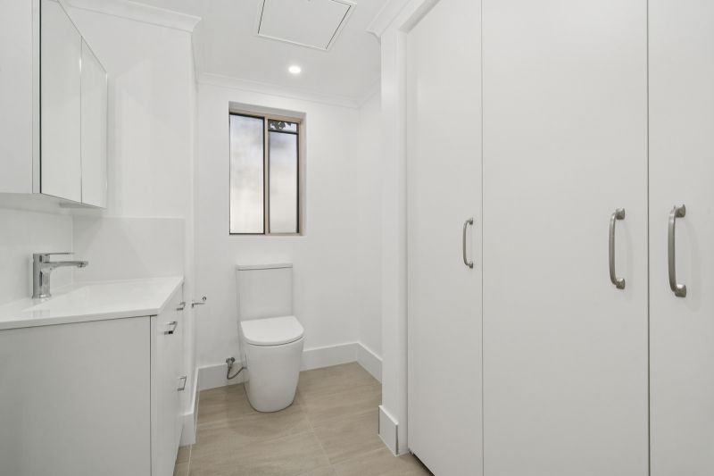 Centrally located ground-floor villa