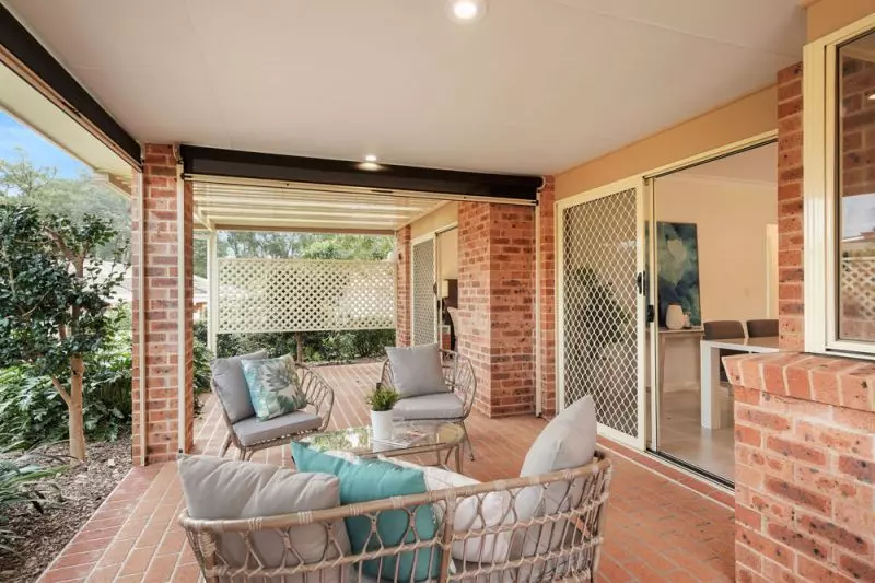 If convenience of location is what you are after, look no further than this stunning, fully refurbished 2-bedroom villa.