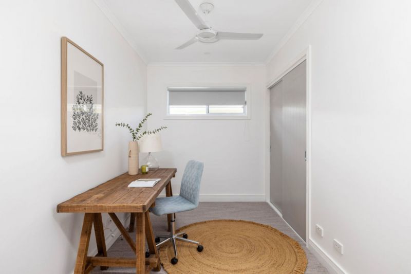 Elegant Modern Living in a Peaceful Location