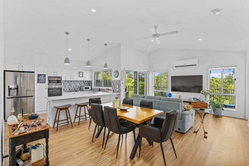 Million Dollar Views – No Back Neighbours!