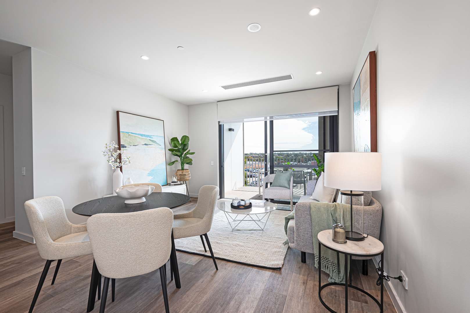 Discover Encore Apartments: Luxury Living to Gold Standard