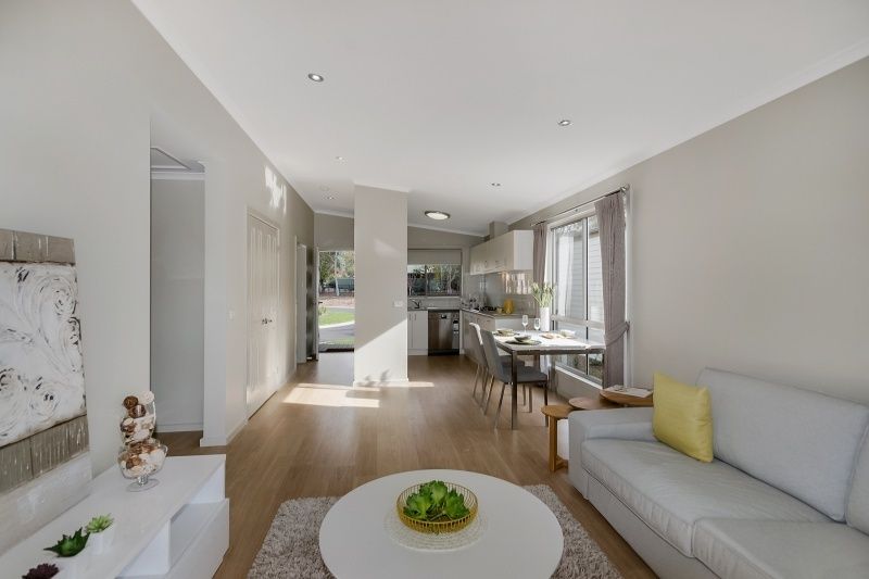 YOU CAN BANK ON THE BANKSIA