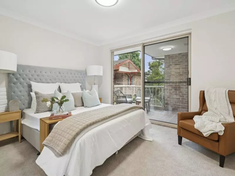 Light-filled villa with stunning bush view