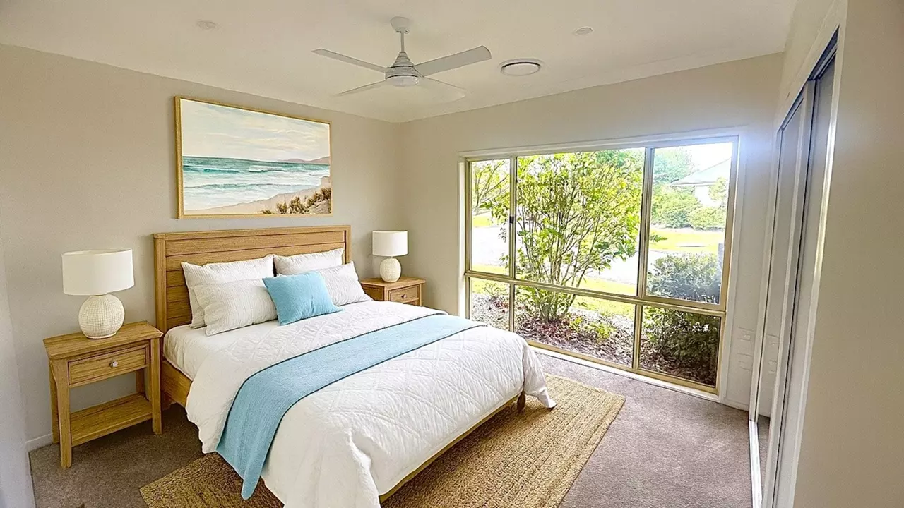 Spacious 3 Bedroom Home - Views over Nature Reserve