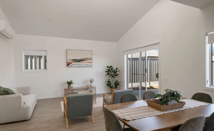 Modern 2 bed home with natural light