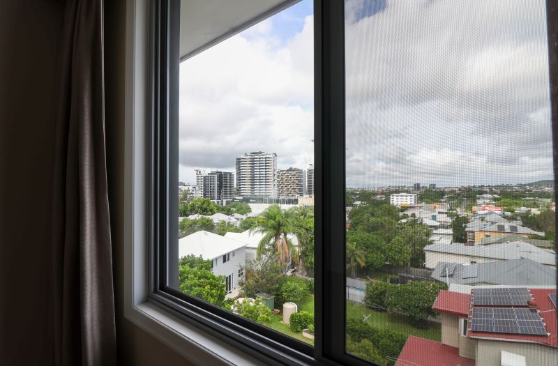 UNDER OFFER - Highly Sought-After Apartment with Ultimate City Views