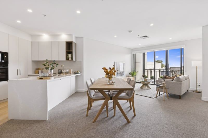 Stylish, Sunlit Malvern Apartment