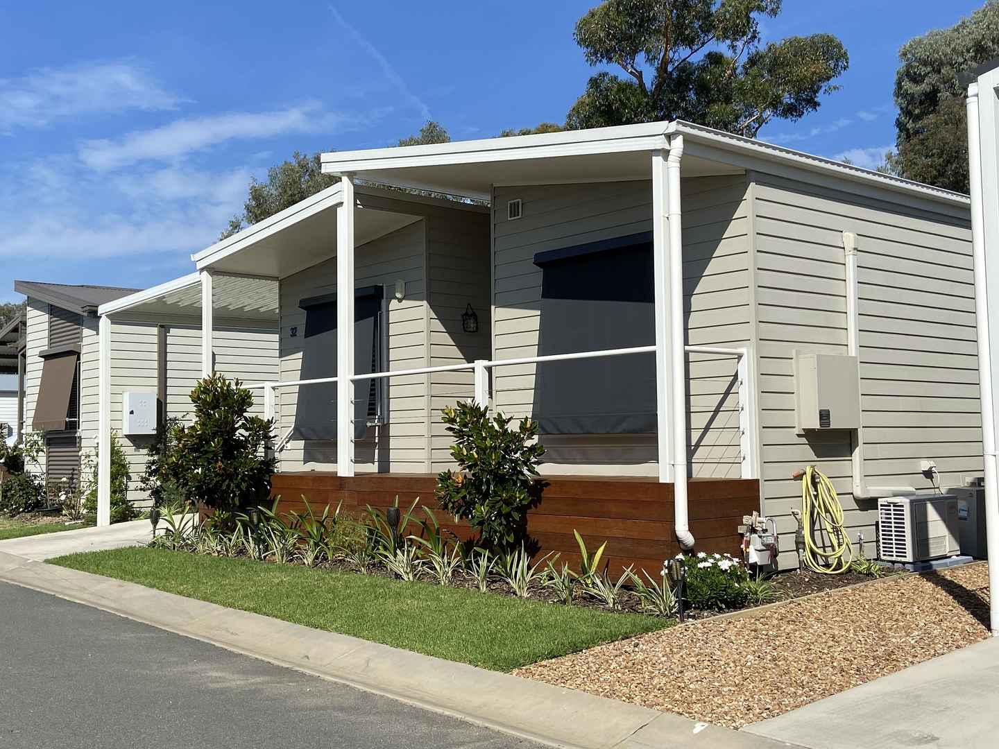 Albury Gardens Lifestyle Village - Near New 3 Bedroom Home
