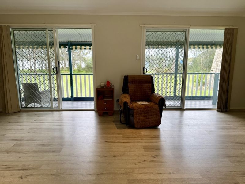 Rare Waterfront Oppourtunity