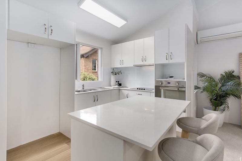 Ideal two-bed unit with easy walk to community centre