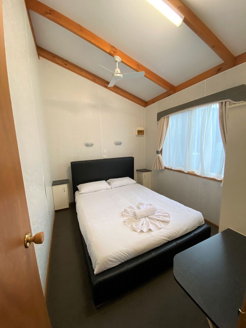 Portland Tourist Park - Pre-Loved Home