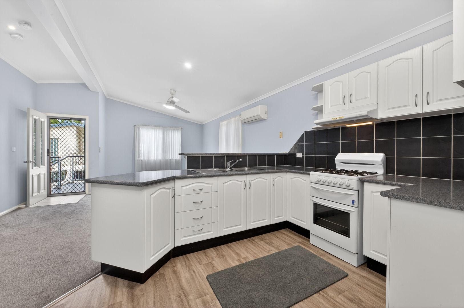 Neat & Comfortable Two-Bedroom Home - Meander Village