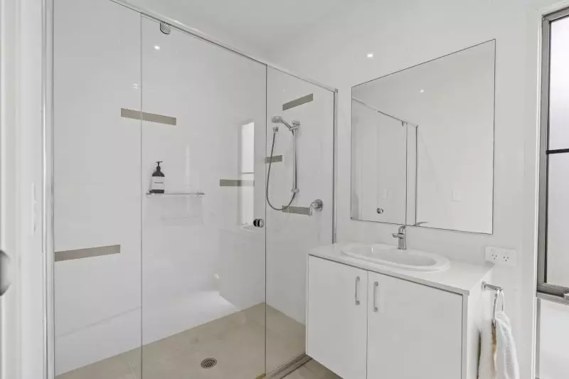 Overlooking Green Surrounds