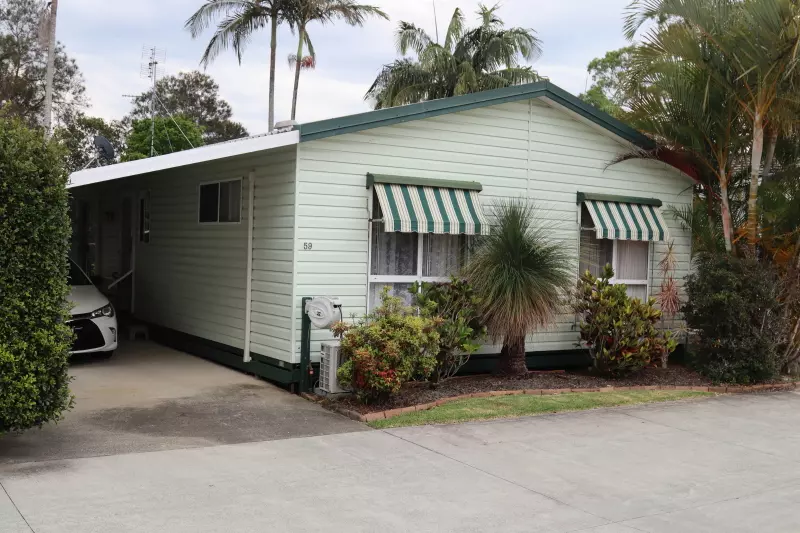 Tweed Broadwater Village, an Over 50’s Pet Friendly Lifestyle Village. 