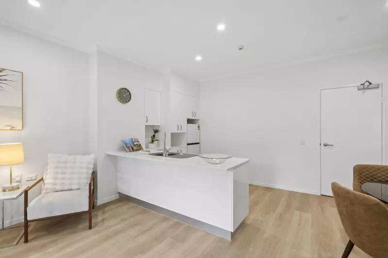 Conveniently located one-bedroom apartment with lovely view