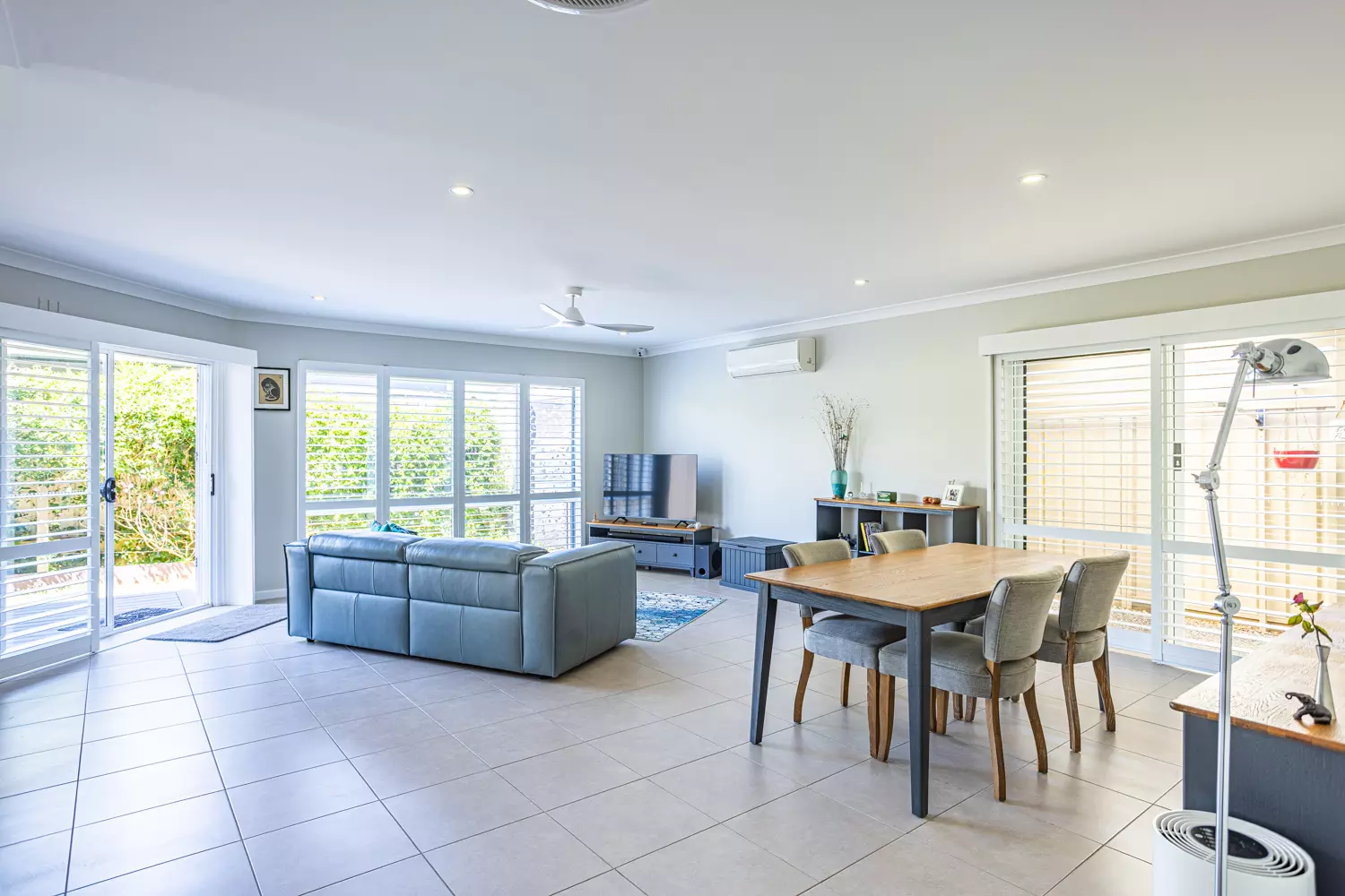 Palm Lake Resort Fern Bay -Special touches in ideal location