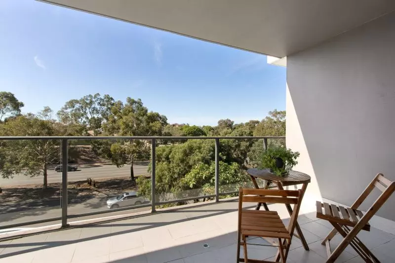 Superb Living by the River