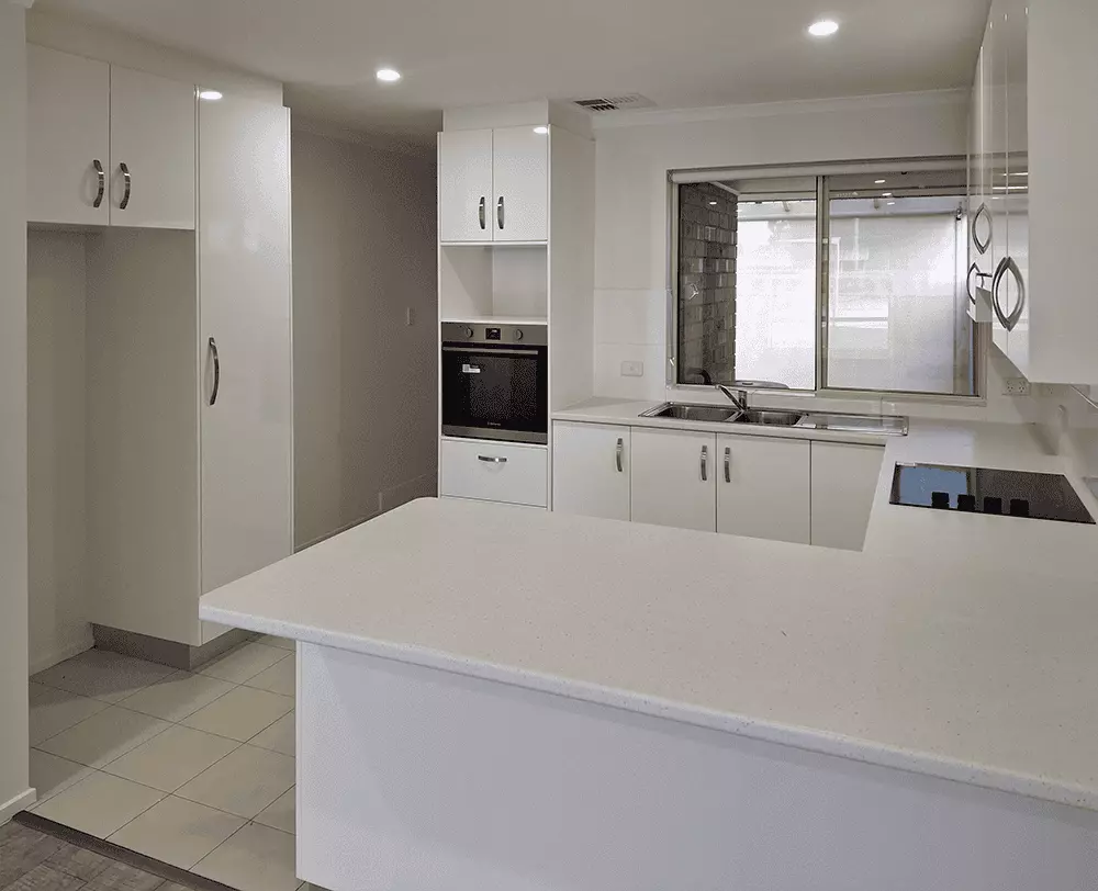 Comfort, convenience and peace of mind in an ideal location!