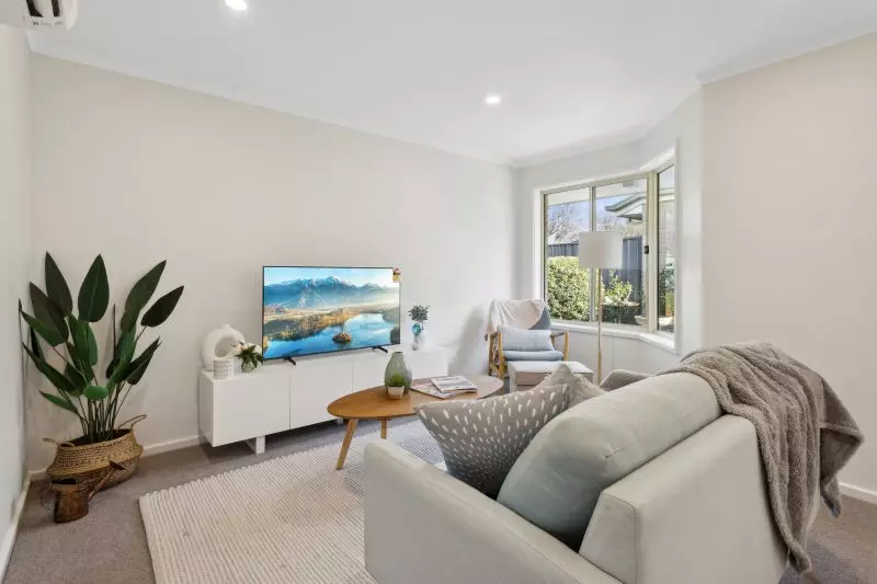 Modern 1-Bed Villa with Extra-Large Living Area