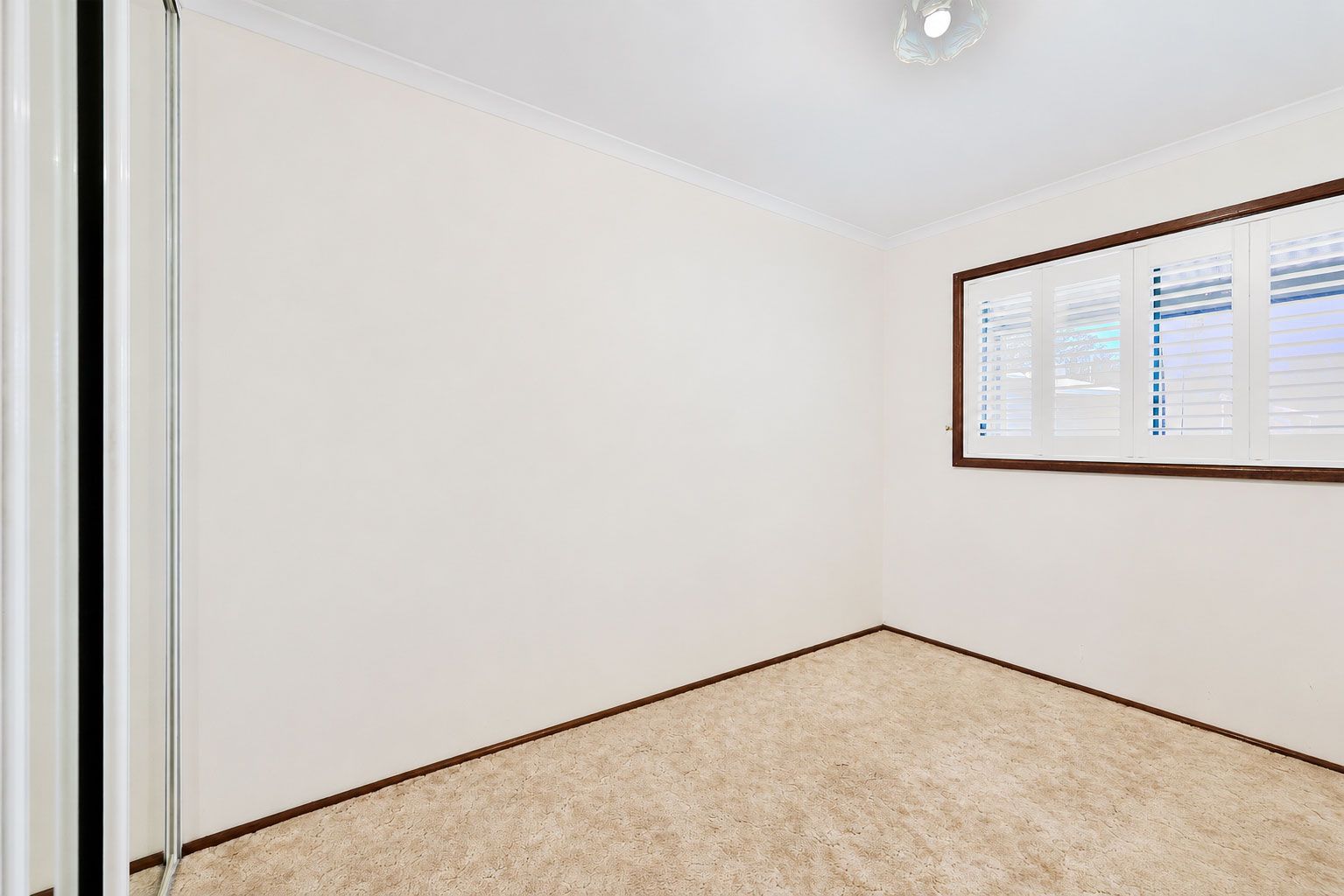 Spacious 3-Bedroom Home with Serpentine River Views