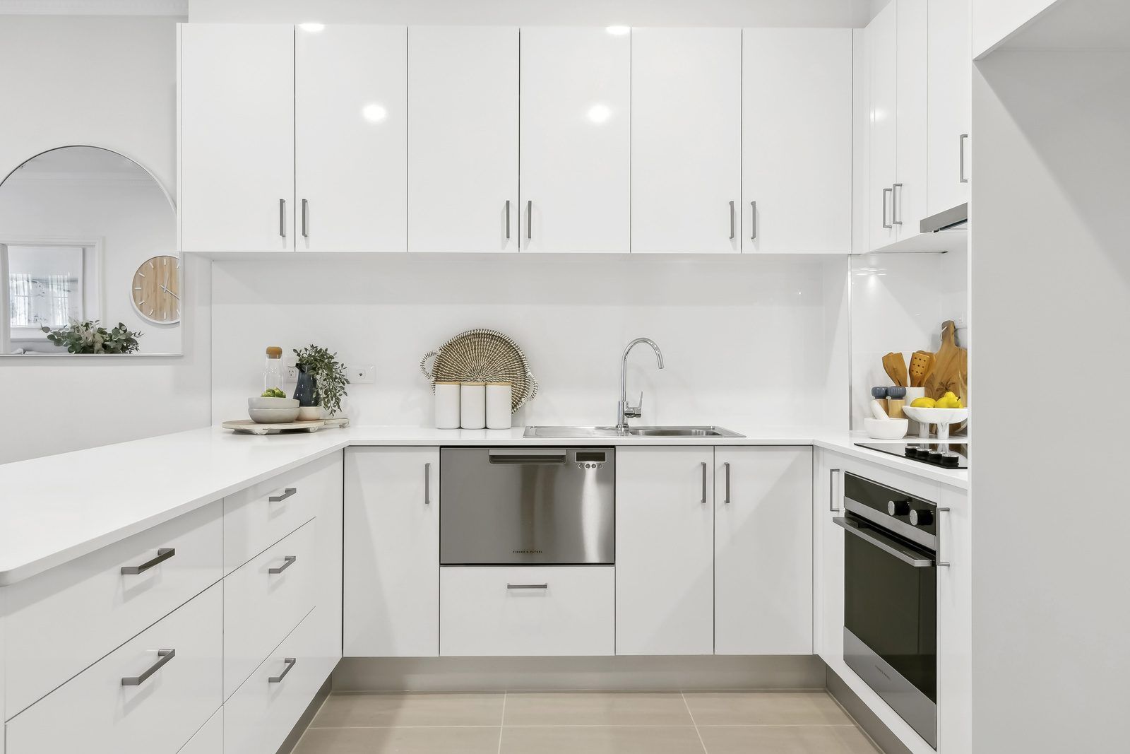 Large 2-bedroom, 2-bathroom ground-floor apartment