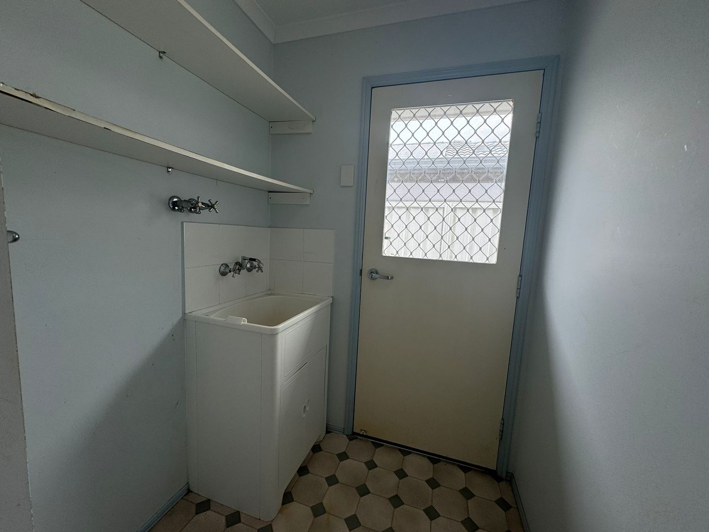 OVER 50'S LIFESTYLE LIVING - GATED COMPLEX