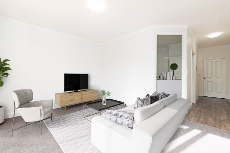 Spacious Care apartment with courtyard access