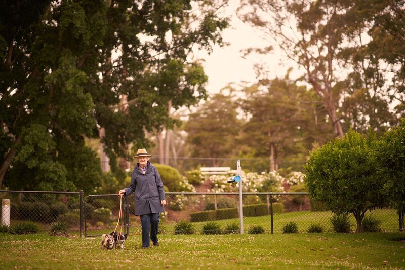 Sunny Coastal Villa with Courtyard and Garden Views