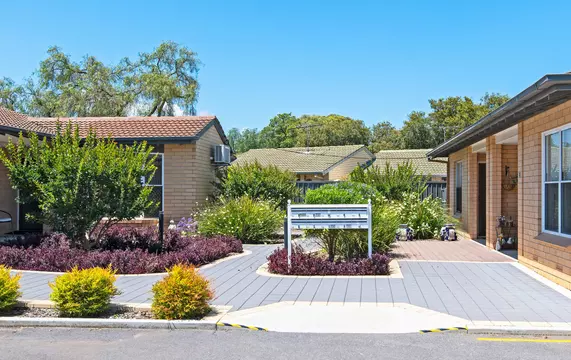 Are You Aged 65 Years or Older and No longer Working Full Time ? Modern Independent Retirement Living at Henderson