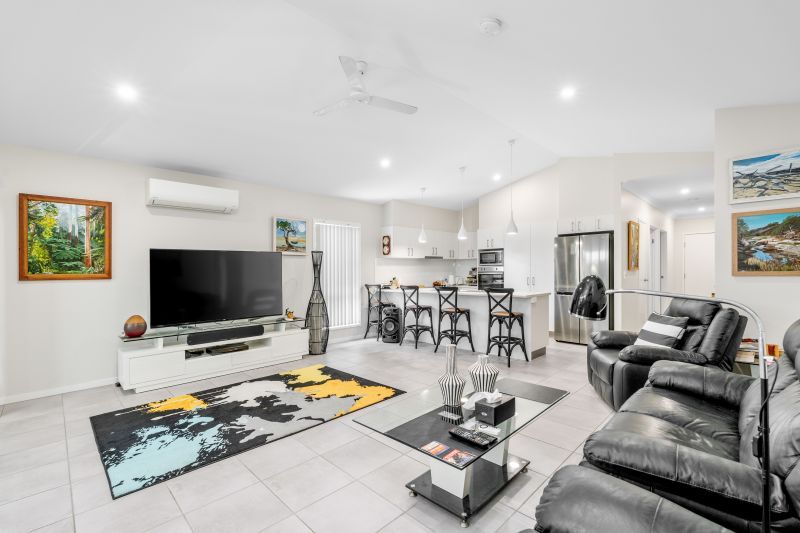 Beautiful Two bedroom Home + Study